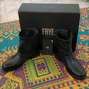 Frye “Natalie” Engineer Boots (Short)